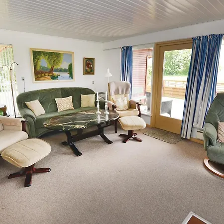 Three-bedroom In بيت للعطل *